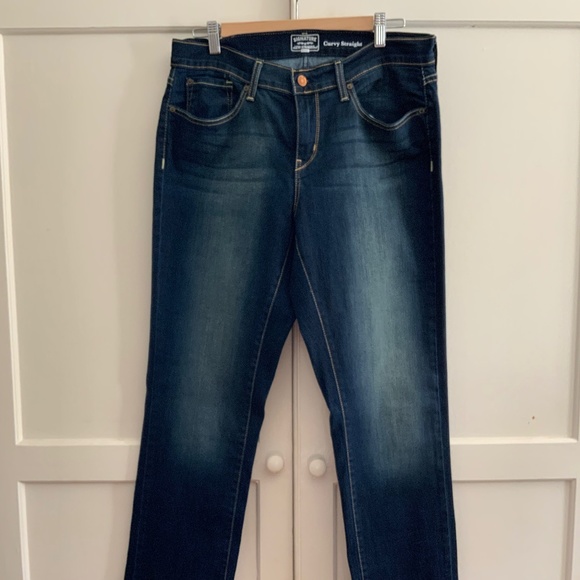 Levi’s Signature Curvy Straight Jeans, Size 14L - Picture 1 of 6